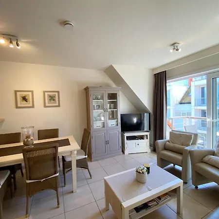 In By The Nieuwpoort