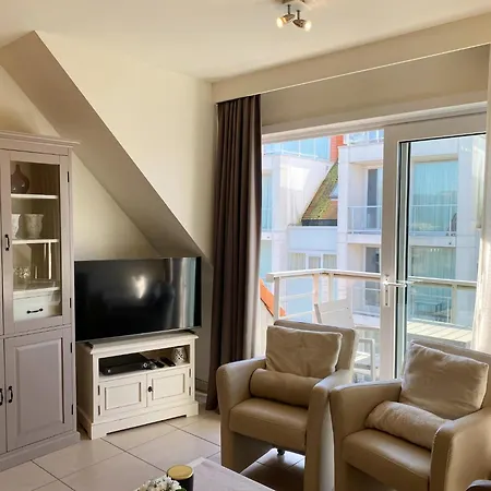 In By The Nieuwpoort